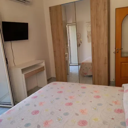 Il Vicoletto D'oro نابولي